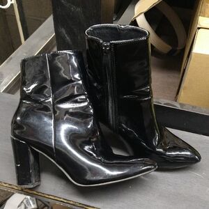 Black Shiny Sexy Heeled Ankle Boots Size 7.5